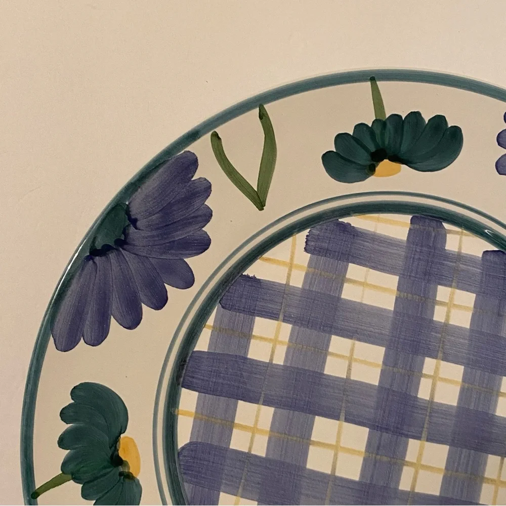 CALECA ARIOSO FLORAL PLAID LUNCHEON PLATE BLUE WHITE YELLOW HAND PAINTED ITALY